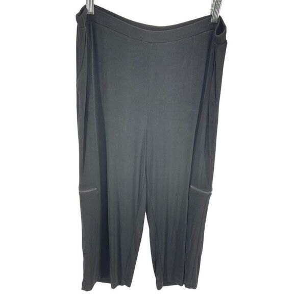 Chico's Womens Pull On Travellers Pants Zip Pocket Crop Stretch Black large 2 - Picture 1 of 10